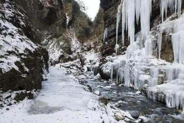 虎牙大峡谷旅游
