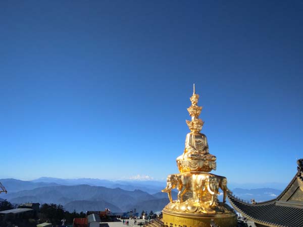 峨眉山旅游